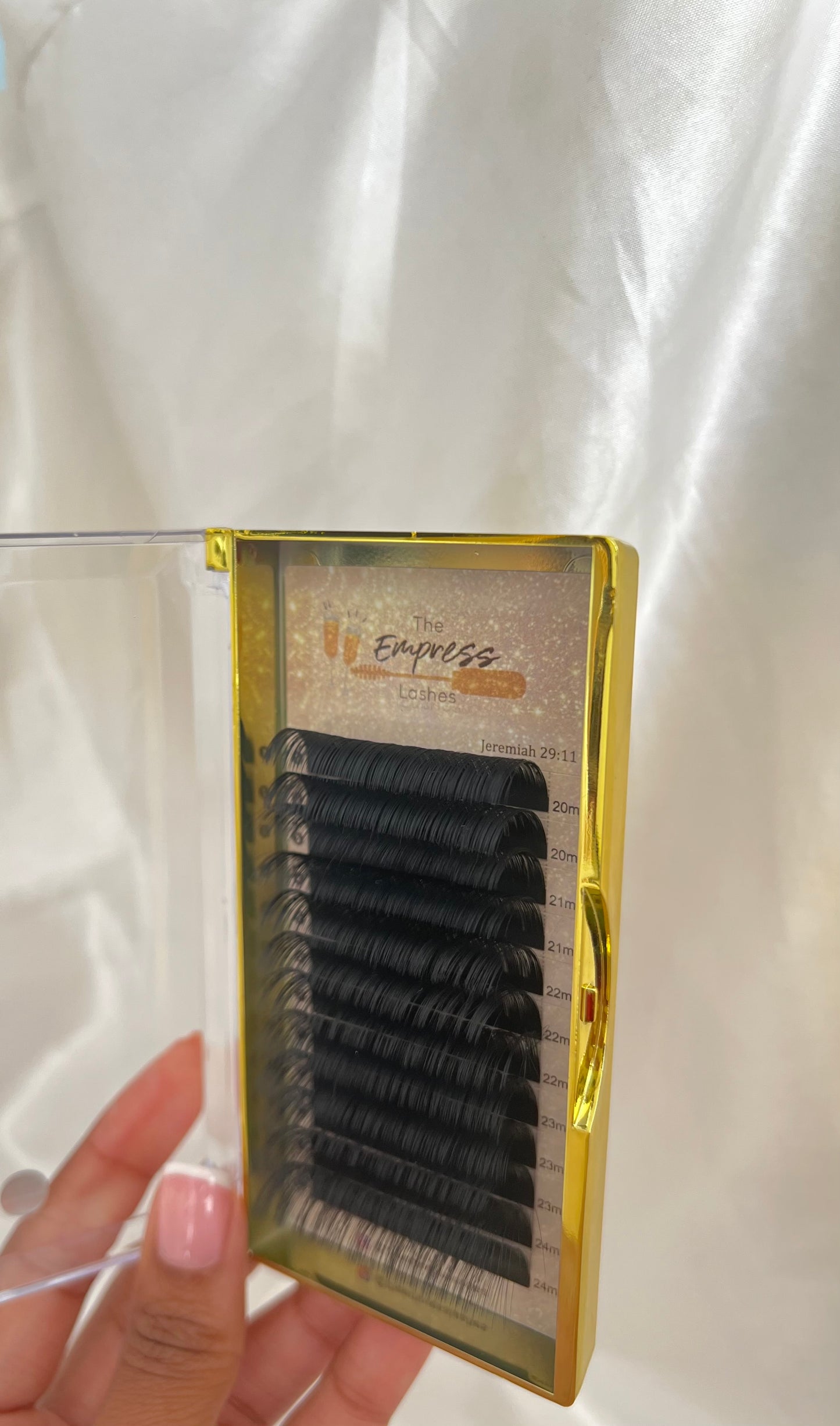 Lash Trays